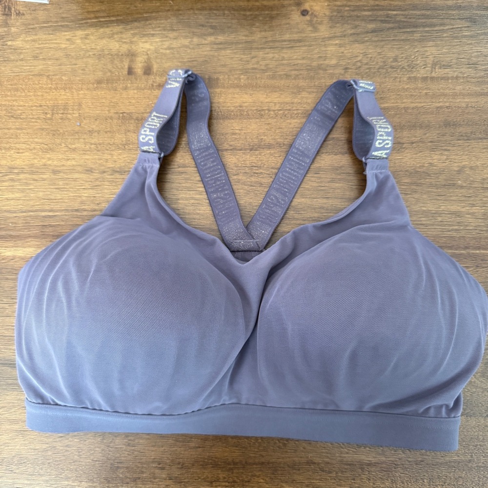 Victoria Sport Incredible Lightweight Sports Bra 36DD Purple Logo 387099-DEJ